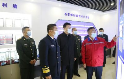 省军区领导一行莅临维多利亚vic003参观调研