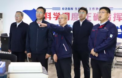 黑龙江省副省长张起翔莅临维多利亚vic003参观调研